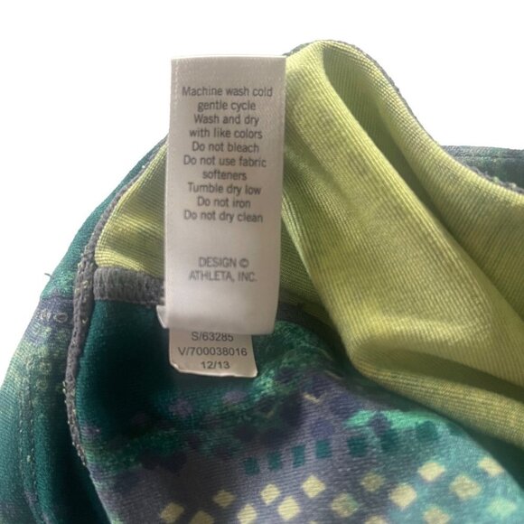 Athleta Women's Size M Green Arrow Be Free Knicker Capri Leggings - Picture 6 of 10